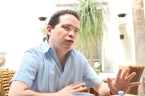 Elegir candidatos con anticipación: Báez