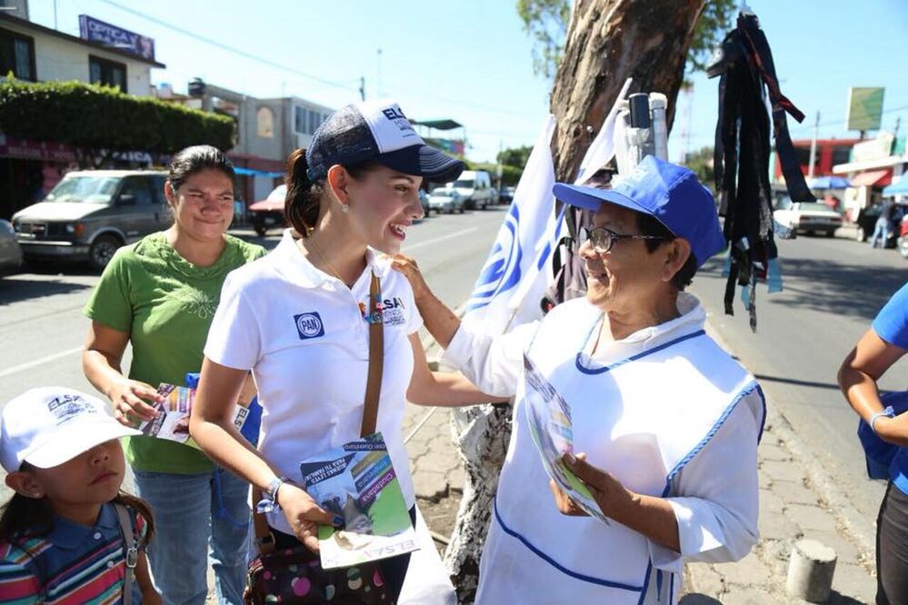 Los vecinos de Reforma Agraria platicaron con la candidata