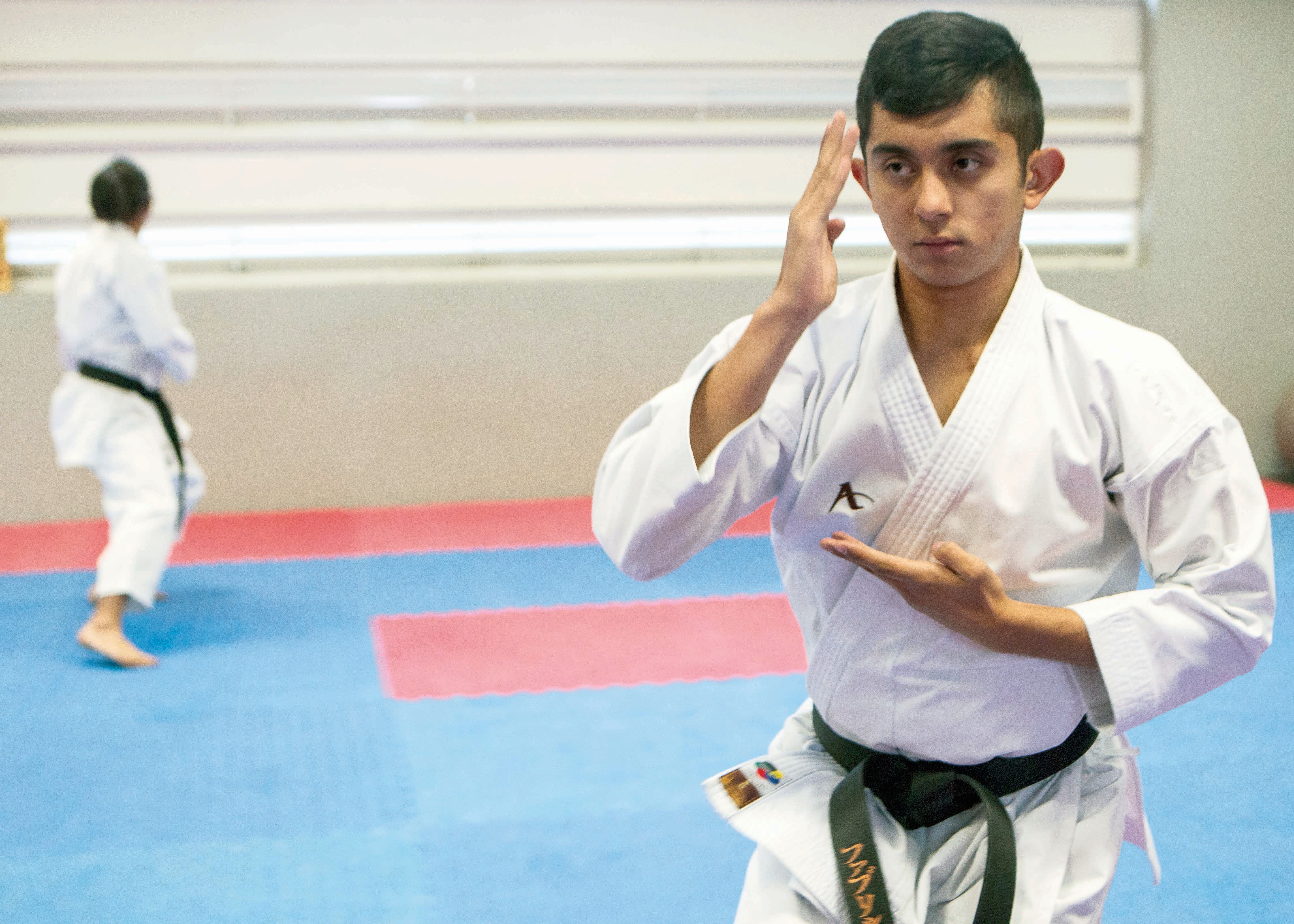 Fabricio Zúñiga, quien enfoca su entrenamiento en Kata, espera volver a colgarse la medalla de oro. Foto: Demian Chávez