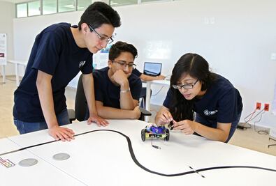 Elevan fondo para becas escolares en la capital