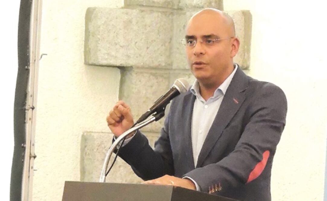 Niega Vega pedir camioneta de 2.9 mdp