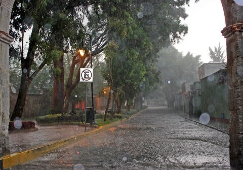 Continúan lluvias en Tequisquiapan