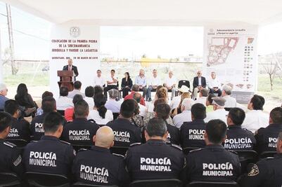 Inician obras de construcción 