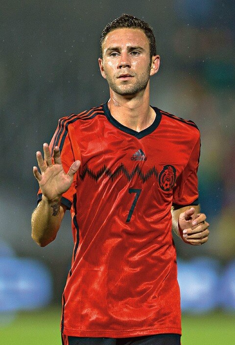 Motiva a Layún su debut como local