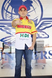 Calderón trabaja por podio en Querétaro