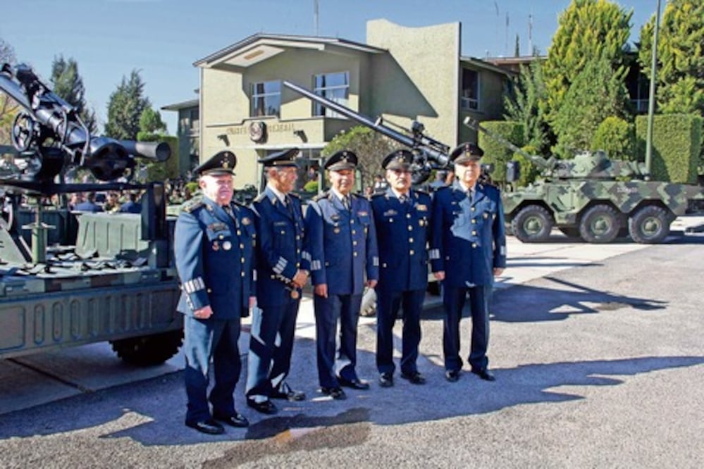 Narco ‘prueba’ filtros de AIQ, alerta general