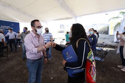 Entrega Parrodi 52 escrituras de vivienda 