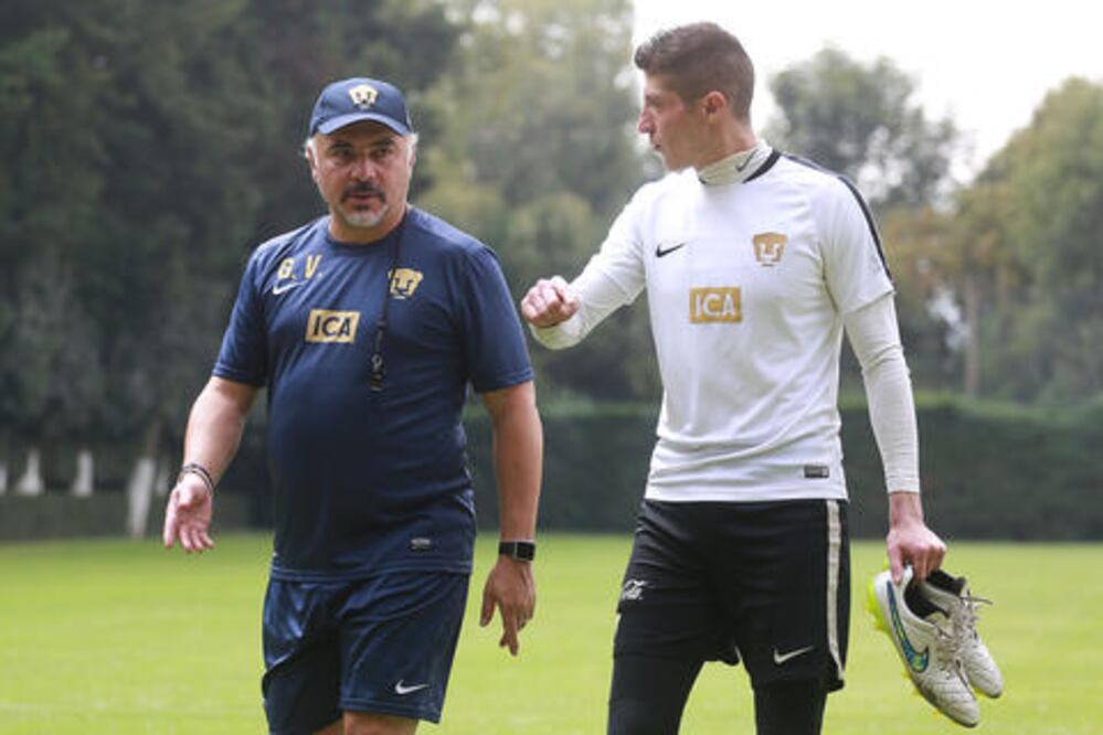 Memo espera seguir como DT de Pumas