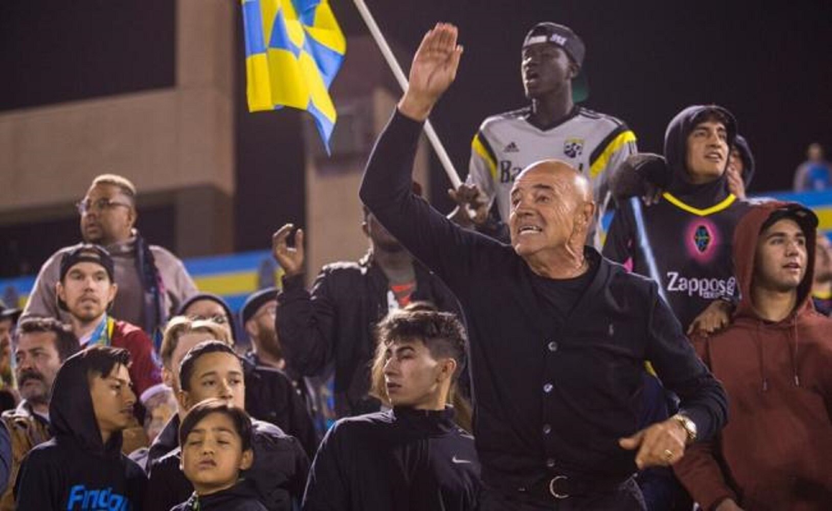 Twitter (@lvlightsfc)