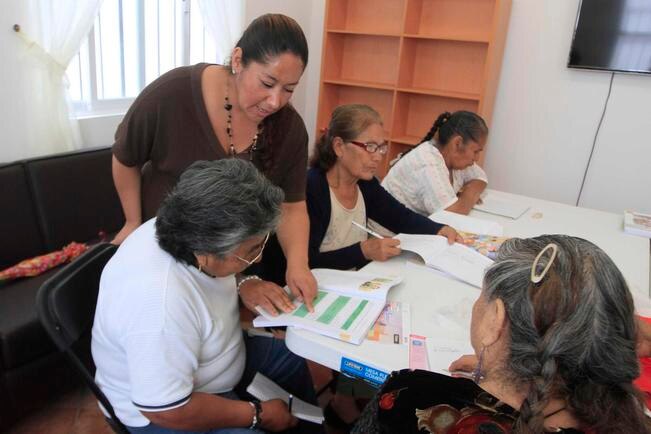 En 4 años, rezago educativo baja a 26%, asegura Sedeq