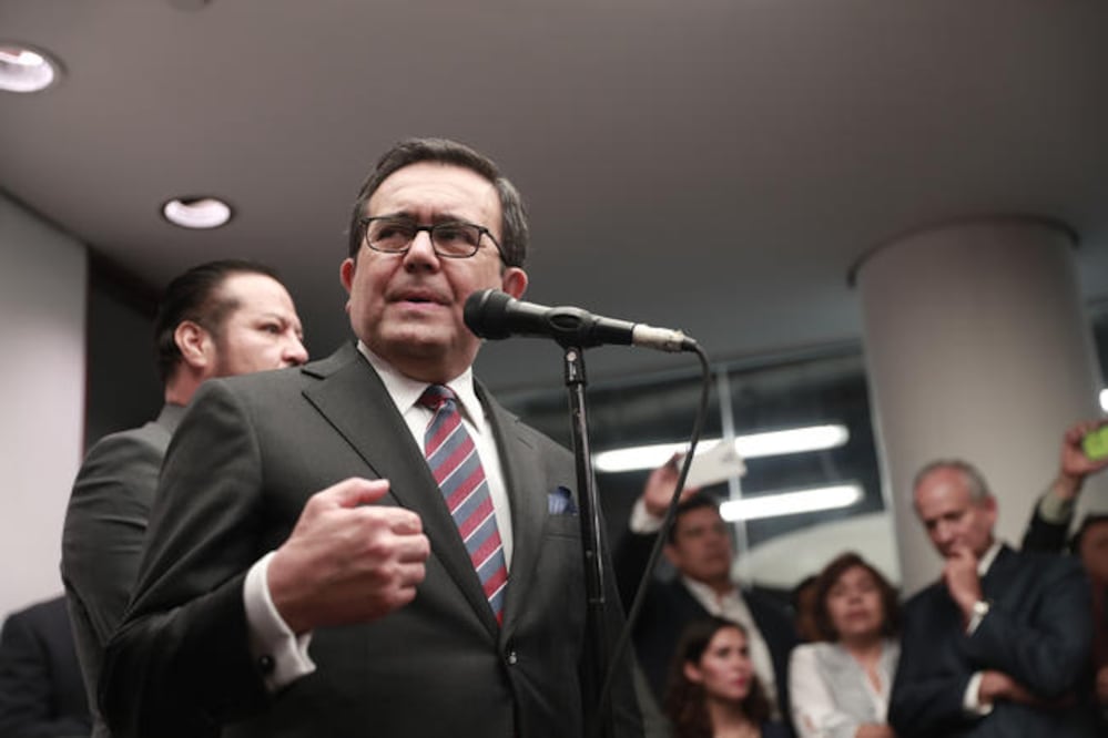 Ildefonso Guajardo aseguró que conformarán un grupo especial con los senadores, a quienes brindarán “información privilegiada” sobre la renegociación. (ALEJANDRA LEYVA. EL UNIVERSAL)