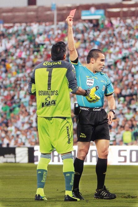 Una alegría hasta las lágrimas del mando tuzo