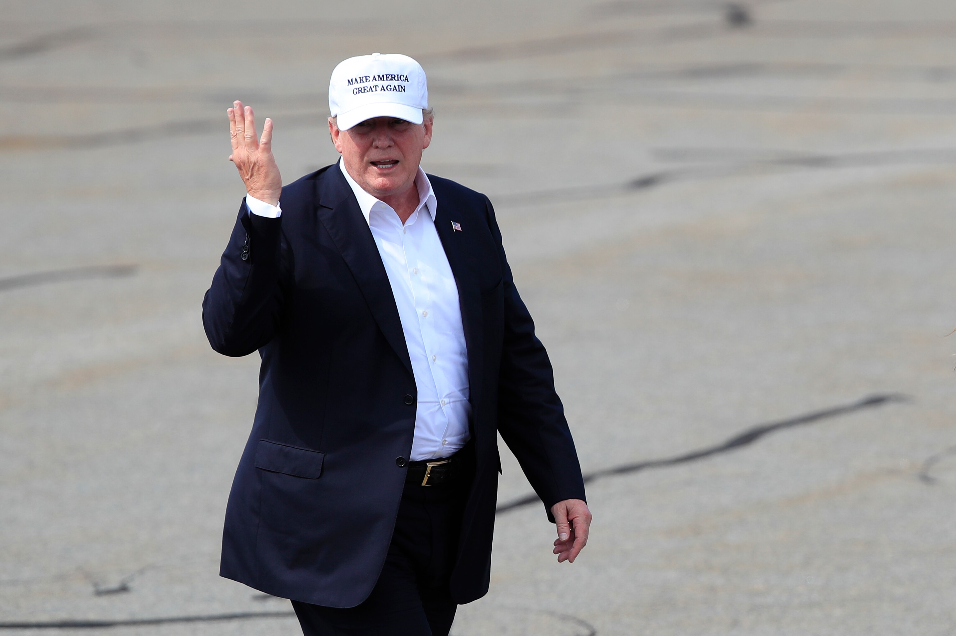 Donald Trump felicita a López Obrador en Twitter