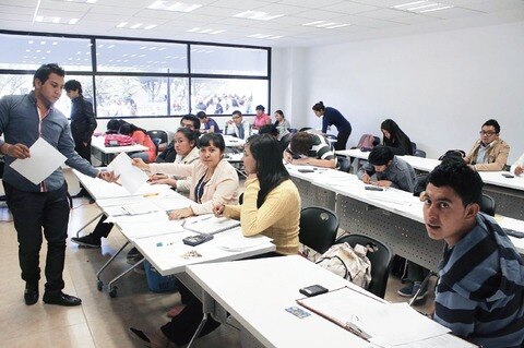 Buscan universidades para Pemex