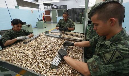 Decomisos: muchas pistolas y pocas metralletas