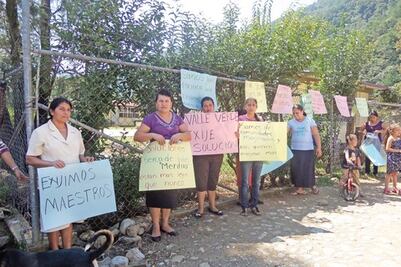 Carece de profesores telesecundaria 
