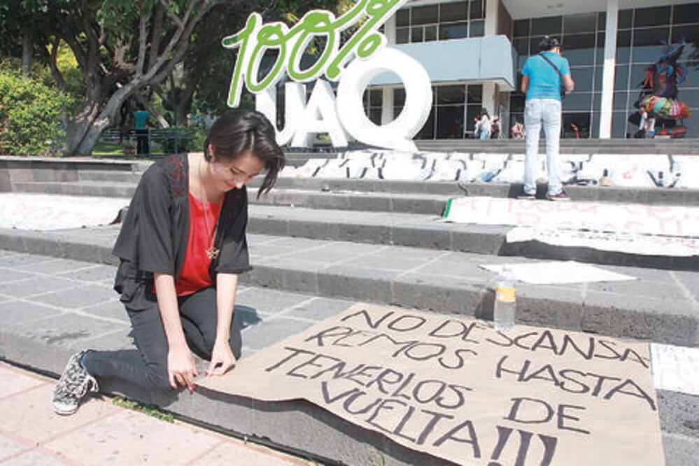 UAQ recordará a desaparecidos de Ayotzinapa