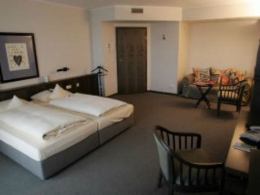 Hoteles presentan irregularidades