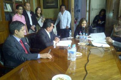 Exhortan a los 18 ayuntamientos 