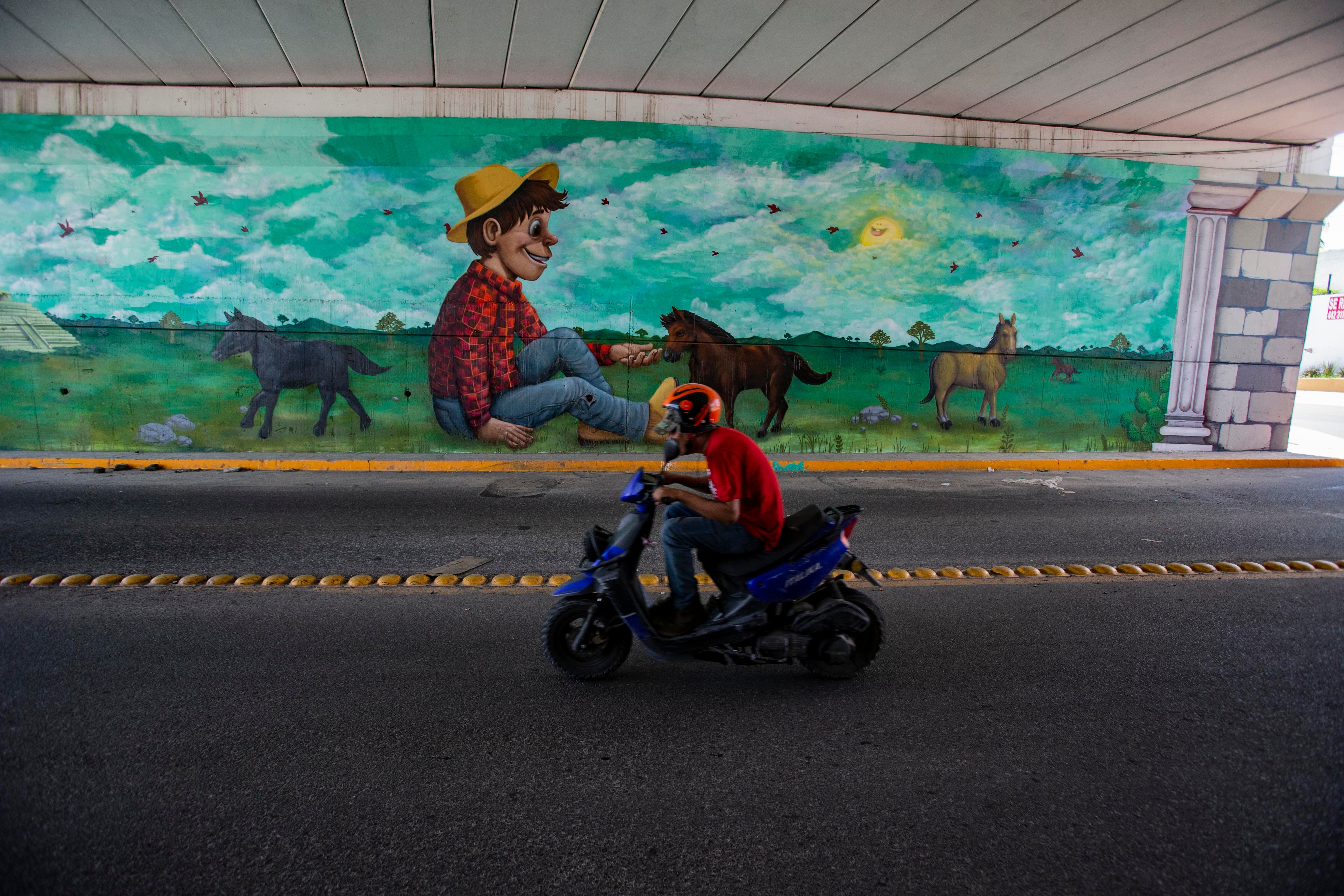 Con murales, llenan de color al municipio de Corregidora