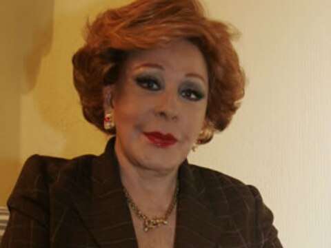 Otorgan medalla a Silvia Pinal