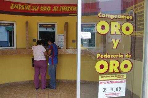 Exigen regular a casas de empeño