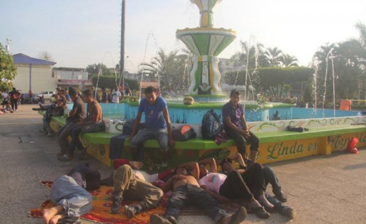 Tercera caravana de migrantes llega a Guatemala