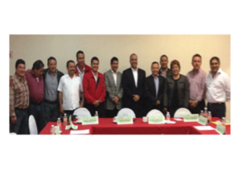 Se reúnen alcaldes priístas en Colón