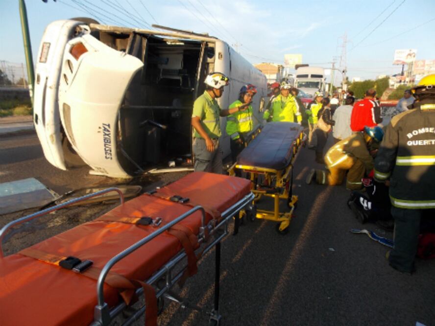 Percance entre taxibus y trailer