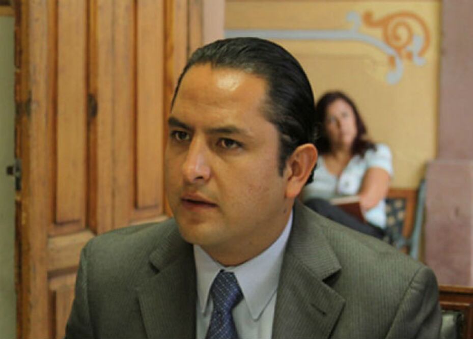 Gestionan recursos para  escuela