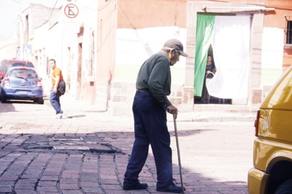 Atiende estado a 200 con Parkinson 