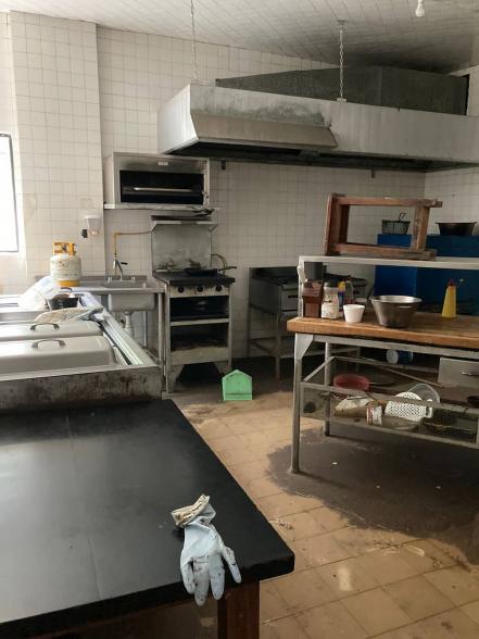 “Ya habíamos secado cuando volvió el agua”; hotel ya no tiene para pagar la nómina 