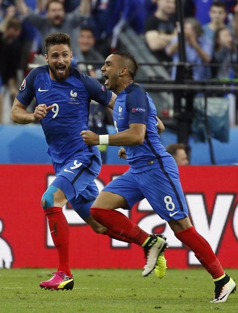 Sonrisa a la francesa ante sicosis