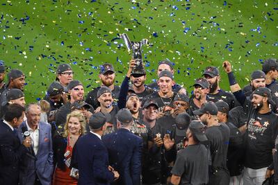 Altuve lleva a los Astros a Serie Mundial