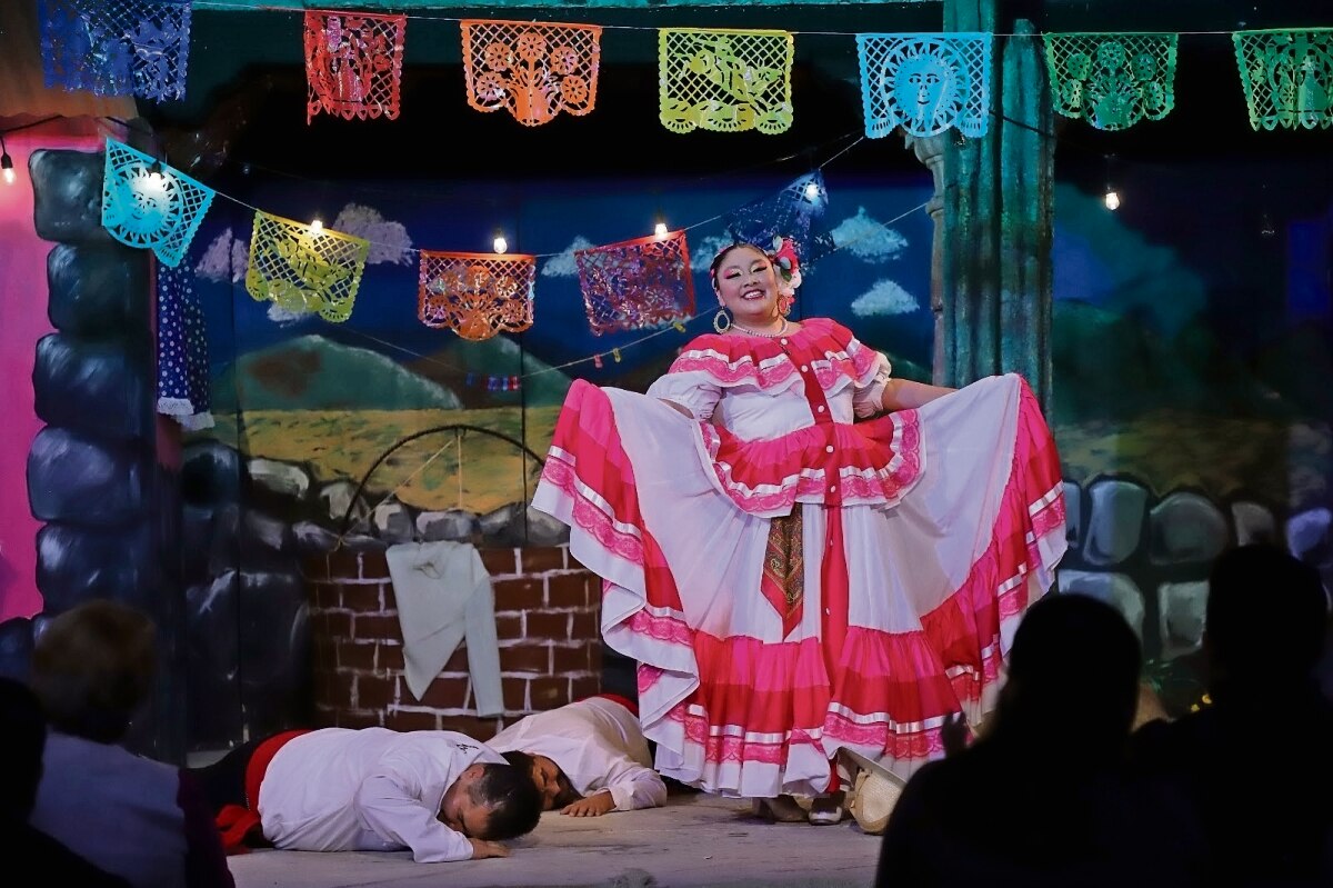 A adentrarse en Matrimonio a la mexicana; la obra de teatro se presenta en Cómicos de la Legua