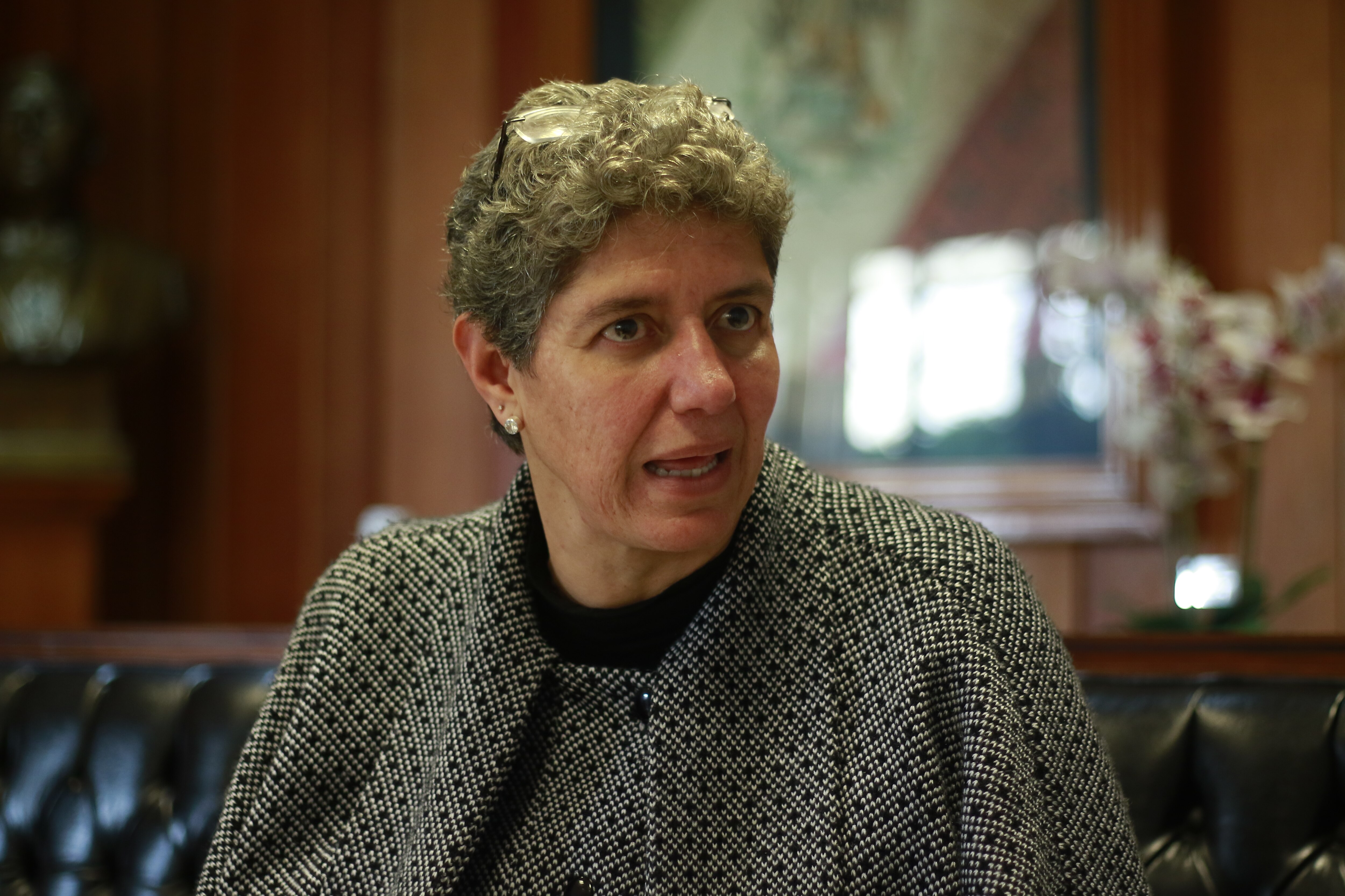 “Es muy pronto para pasar a color naranja”, afirma la UAQ