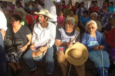 Alistan cirugías de cataratas 