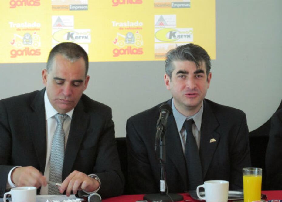 Presentan primera franquicia de grúas 