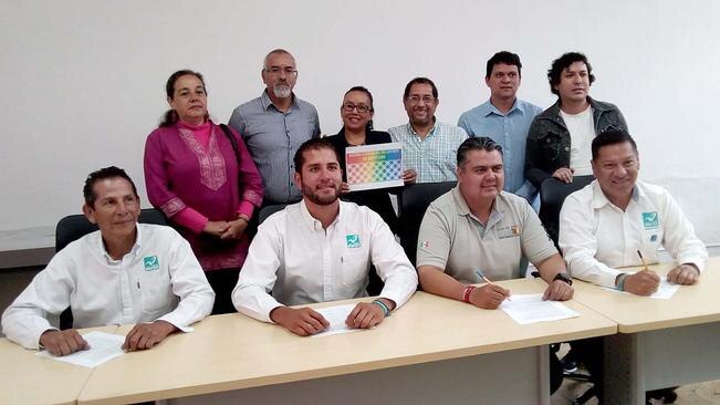 Presentan semáforo vs la discriminación