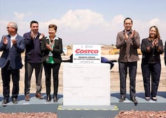 Colocan primera piedra de Costco en Corregidora