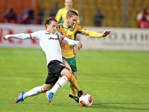 Valencia y Guardado recuperan lo perdido