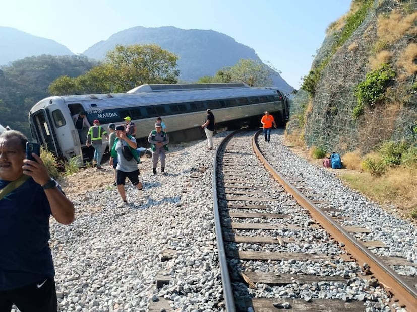 Tren Interoceánico se descarrila con 250 personas a bordo en Oaxaca. Foto: Especial