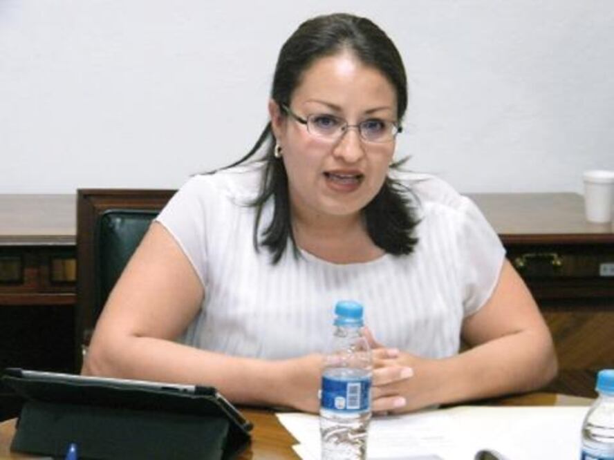 Definirán distritos para mujeres