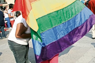 Piden a legisladores respetar a sociedad