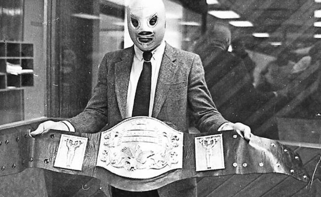 El Santo, el Enmascarado de Plata festeja su 100 natalicio