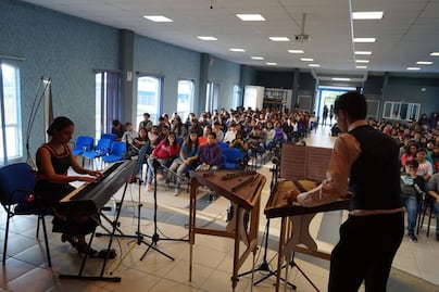 Mucha música en ¡Que viva el salterio!