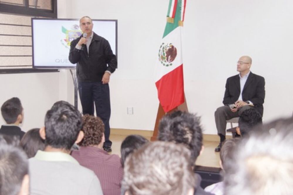 Visita Calzada Rovirosa la UTC