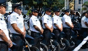 Entregan apoyos de 50 mil pesos para vivienda a 700 policías de Querétaro
