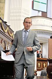 Propone ALDF penas de hasta 12 años a rijosos