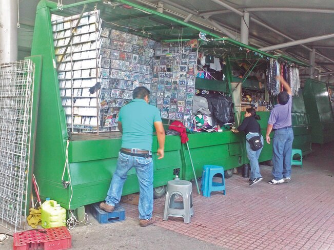 Comerciantes aceptan reubicación temporal